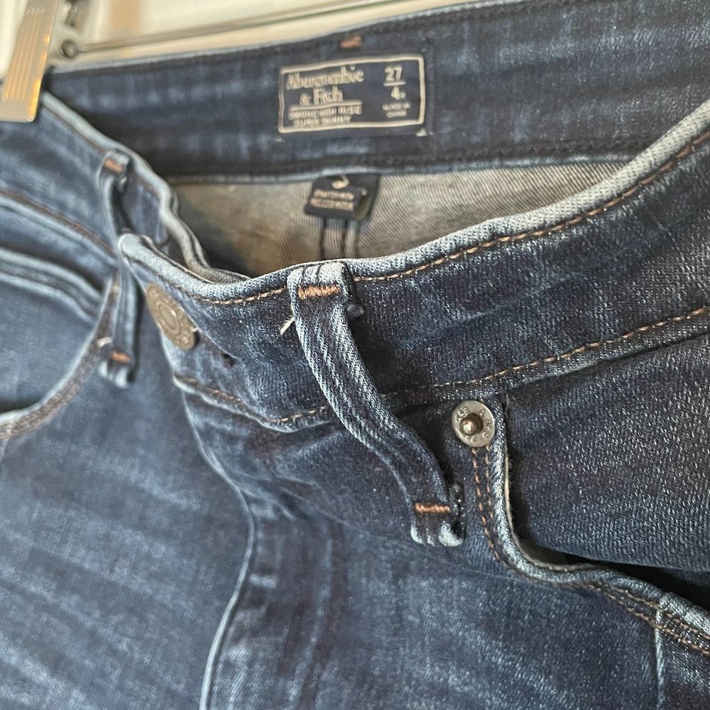 Abercrombie & Fitch High Rise Skinny w/split ankle